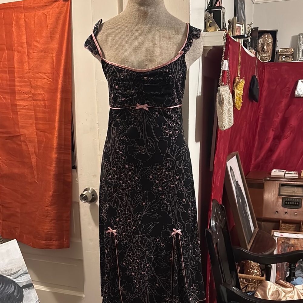 Speechless Black Sweetheart Midi Gown - Picture 1 of 4